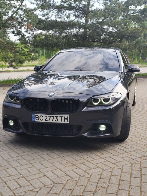 BMW 5 серия 2015 серый - фото 7