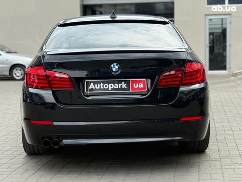 BMW 5 серия 2011 черный - фото 7