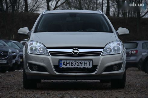 Opel Astra 2009 - фото 4