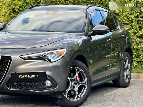 Alfa Romeo Stelvio 2017 - фото 7