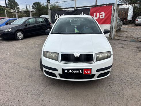 Skoda Fabia 2006 белый - фото 8