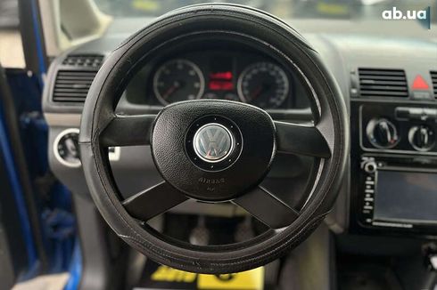 Volkswagen Touran 2003 - фото 17