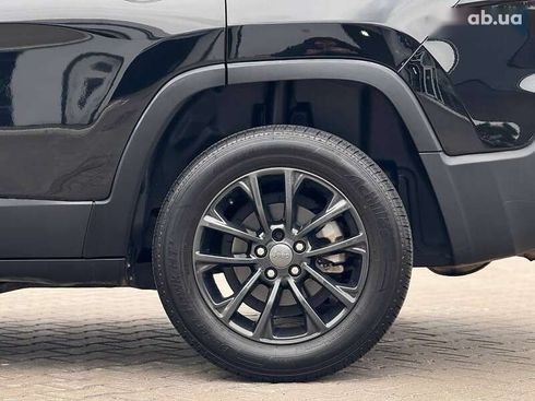 Jeep Cherokee 2019 - фото 10
