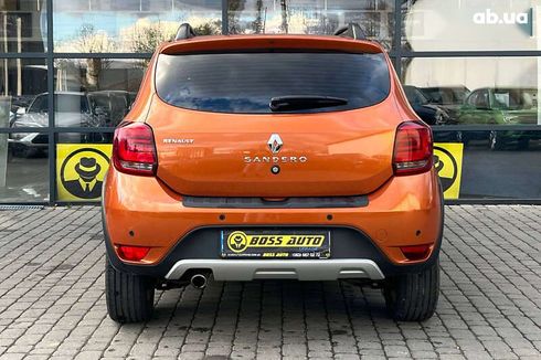 Renault Sandero 2017 - фото 6