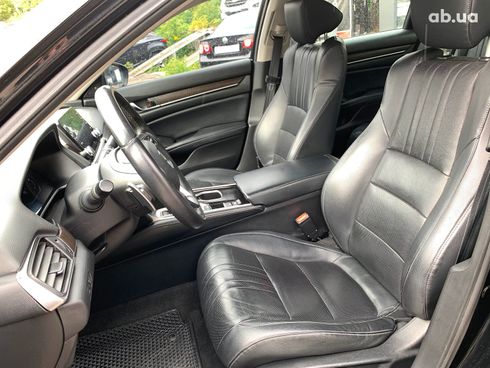 Honda Accord 2018 черный - фото 24