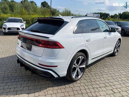 Audi Q8 2021 - фото 8