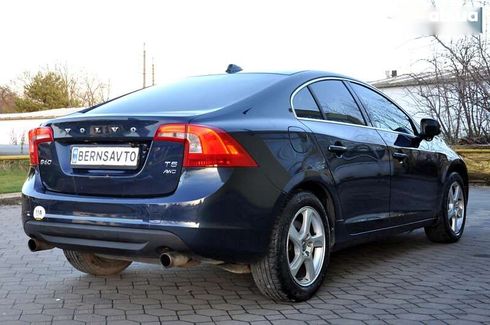 Volvo S60 2012 - фото 8