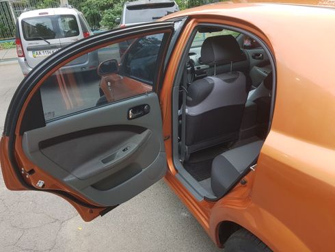 Chevrolet Lacetti 2007 оранжевый - фото 4