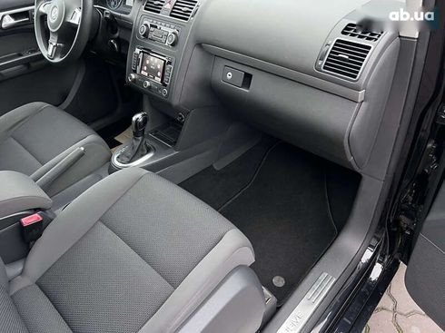 Volkswagen Touran 2011 - фото 30