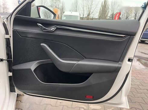 Skoda Octavia 2021 - фото 30