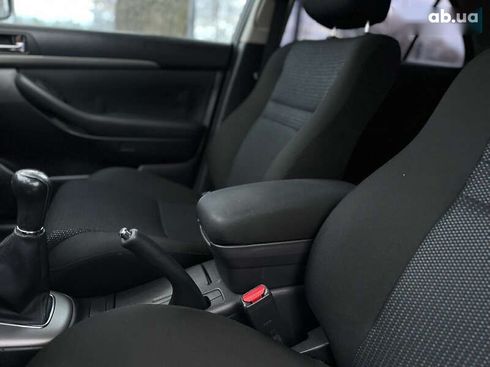 Toyota Avensis 2007 - фото 30