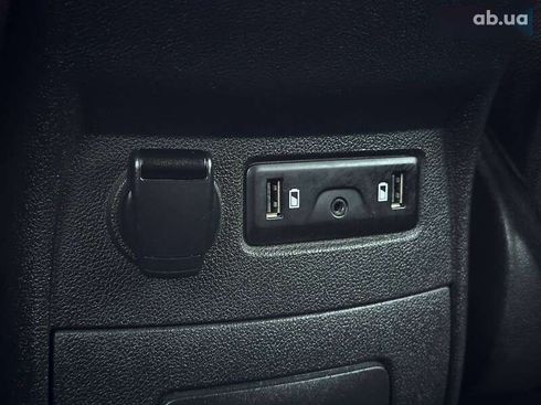 Renault Scenic 2018 - фото 24