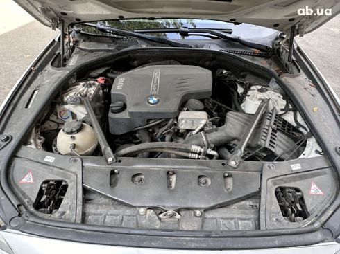 BMW 5 серия 2013 белый - фото 17