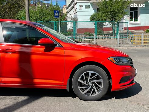 Volkswagen Jetta 2020 оранжевый - фото 6