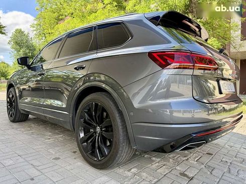 Volkswagen Touareg 2020 - фото 19