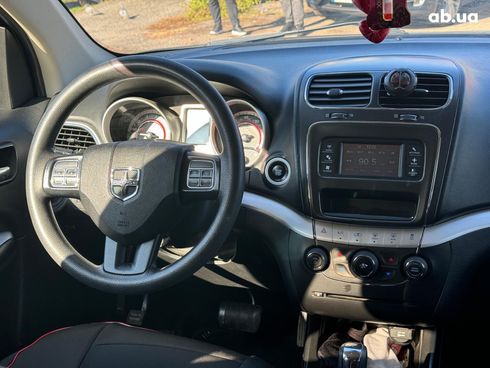 Dodge Journey 2018 красный - фото 29