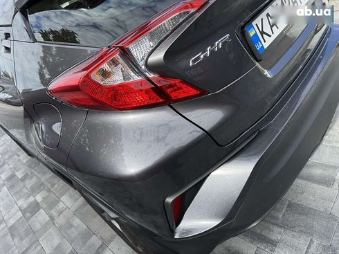Toyota C-HR 2021 - фото 12