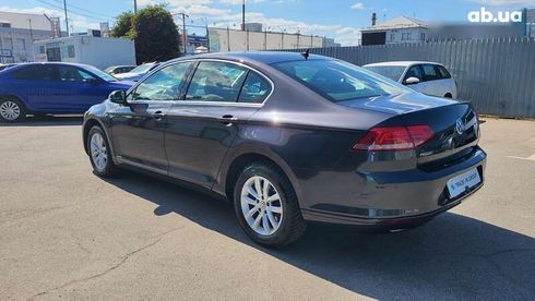 Volkswagen Passat 2018 - фото 27