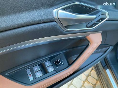 Audi E-Tron 2021 - фото 13