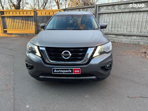 Nissan Pathfinder 2019 серый - фото 2