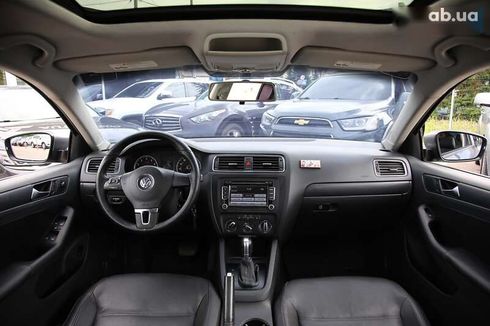 Volkswagen Jetta 2011 - фото 12
