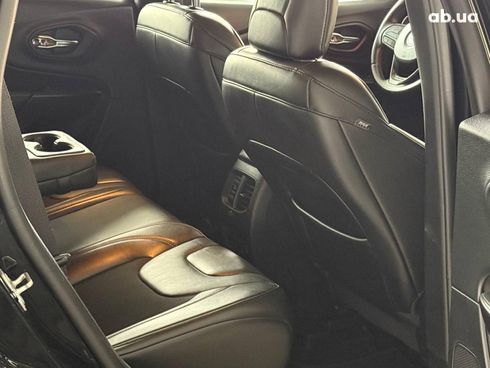 Jeep Cherokee 2018 черный - фото 17