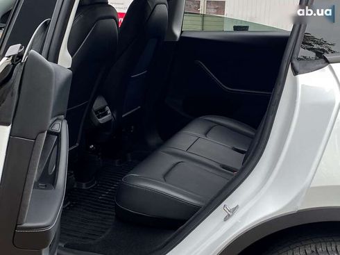 Tesla Model Y 2023 - фото 15