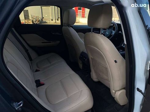 Jaguar F-Pace 2017 - фото 22