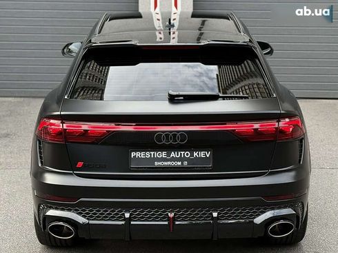 Audi RS Q8 2024 - фото 17