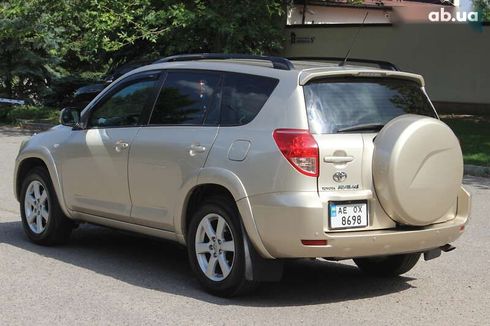 Toyota RAV4 2007 - фото 12