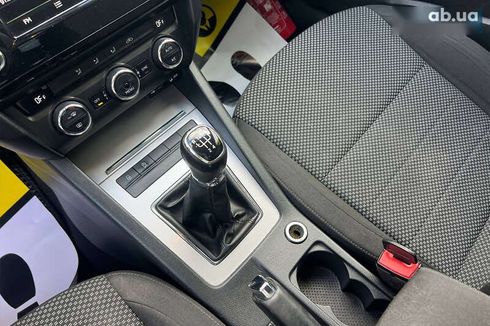 Skoda Octavia 2016 - фото 13