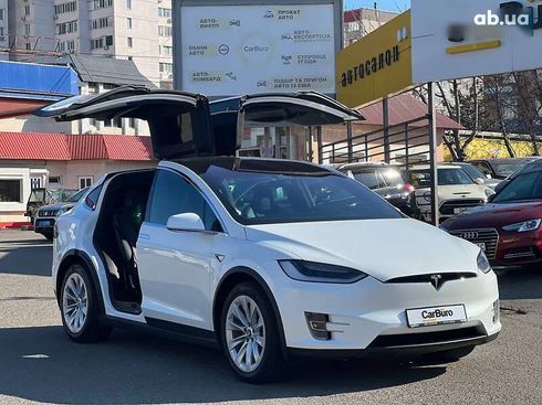 Tesla Model X 2019 - фото 14