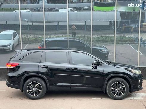 Toyota Highlander 2018 - фото 7