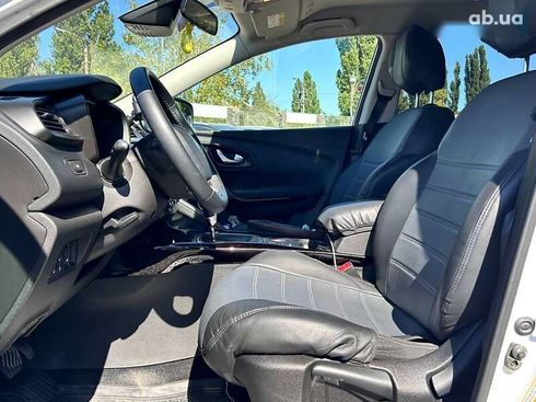 Renault Kadjar 2020 - фото 15
