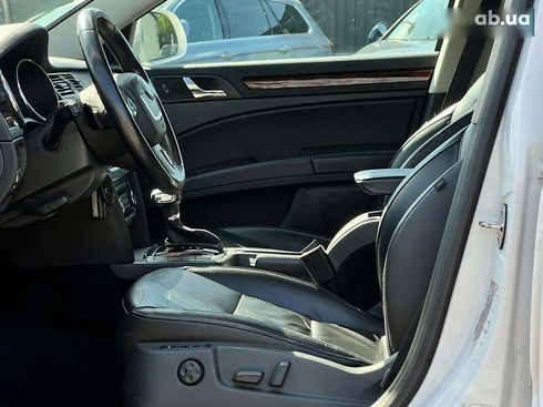 Skoda Superb 2012 - фото 23