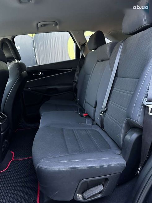 Kia Sorento 2016 - фото 13