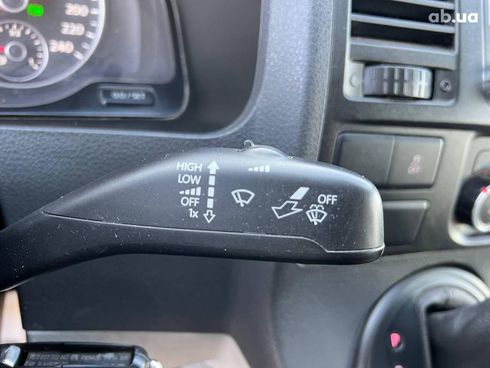 Volkswagen Transporter 2014 коричневый - фото 26