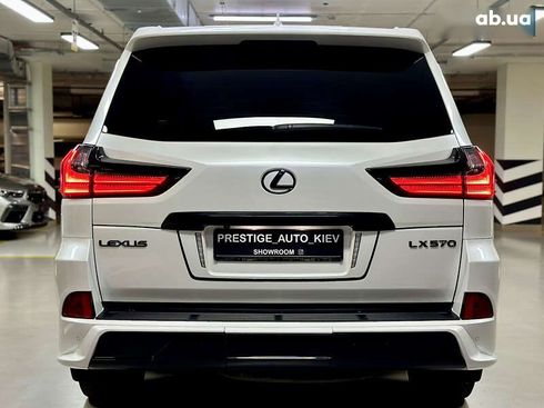 Lexus LX 2019 - фото 21