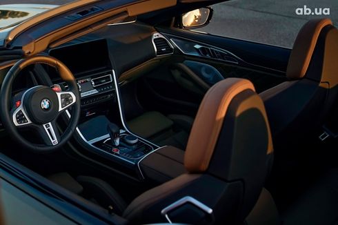 BMW M8 2023 - фото 10