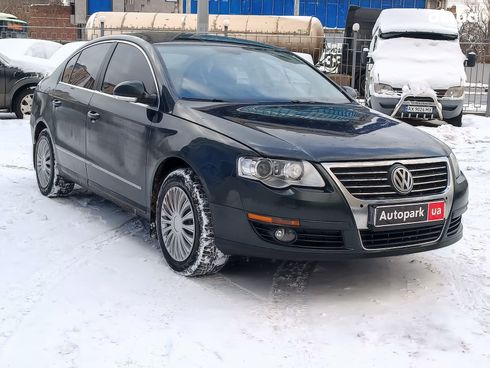 Volkswagen Passat 2006 зеленый - фото 6