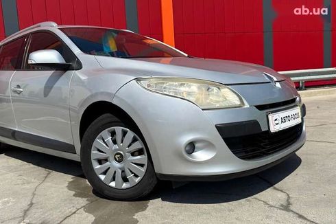 Renault Megane 2010 - фото 2