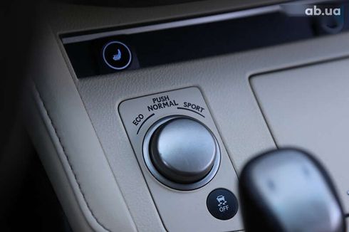 Lexus ES 2016 - фото 22