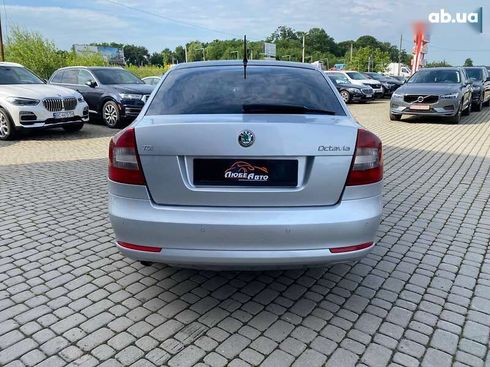 Skoda Octavia 2011 - фото 6