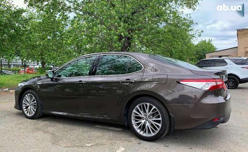 Toyota Camry 2019 - фото 20