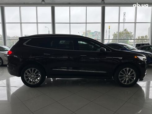 Buick Enclave 2018 красный - фото 11