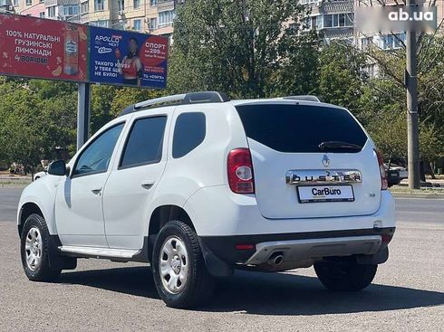Renault Duster 2014 - фото 9