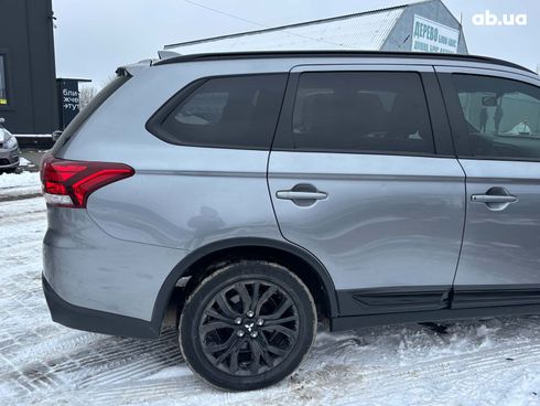 Mitsubishi Outlander 2019 серый - фото 8