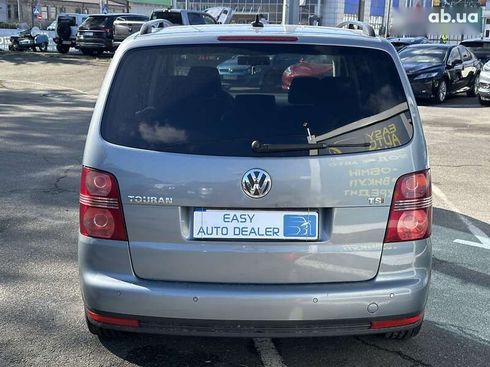 Volkswagen Touran 2008 - фото 4
