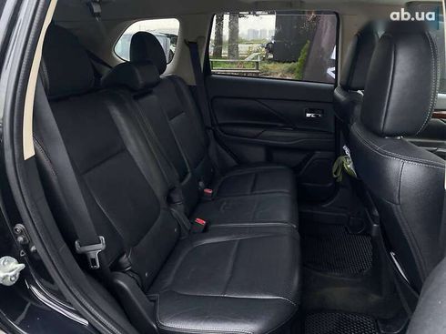 Mitsubishi Outlander 2015 - фото 16