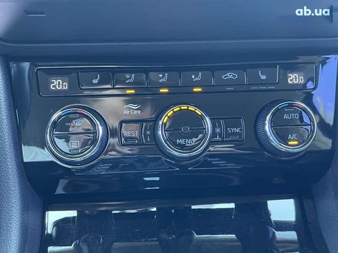 Skoda Superb 2018 - фото 21